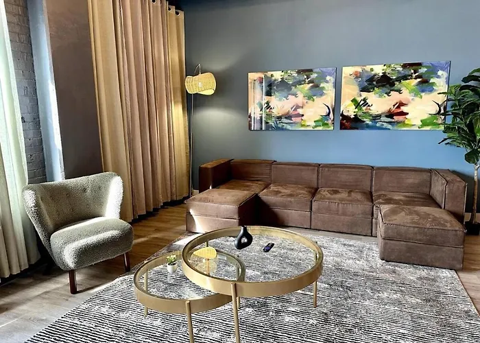 Spacious 5br Luxury Perfect For Group Sleeps 12 Near Mccormick Place, Grant Park And Soldier Field